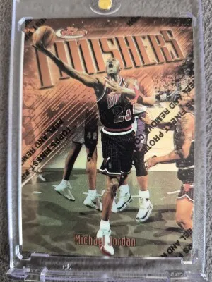 1997/98 Topps Finest MICHAEL JORDAN “SHOWSTOPPERS” W/ COATING SP #27 front