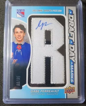 Gabe Perreault Draft Day Marks Auto /35 front