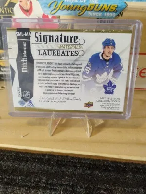 2017 Ultimate Collection Mitch Marner Signature Materials Laurettes Patch Auto /99 back