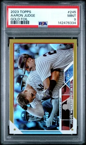 2023 Topps Aaron Judge Gold Foil front