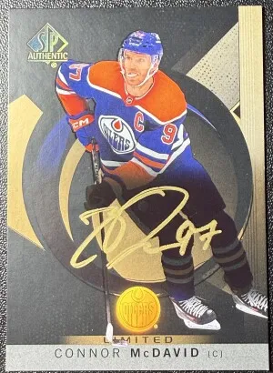 2024-25 SP Authentic Connor McDavid Limited Black Gold Ink Auto SSP front