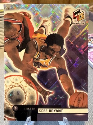 1999-00 Upper Deck HoloGrFX - Kobe Bryant #28 front