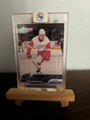 2023-24 Series 1 Simon Edvinsson #228 Young Guns Deluxe (191/250) front