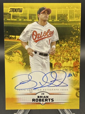 Brian Roberts (Orioles) 2025 Topps Stadium Club On Card Auto Yellow Parallel #SCBA-BRO front