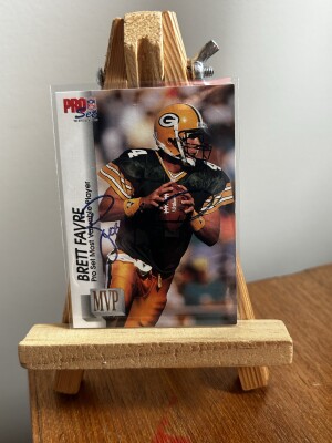 READ - 1992 Pro Set Brett Favre #MVP20 front