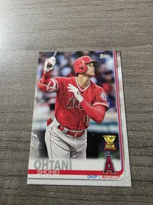 2019 Topps Shohei Ohtani Gold Cup front