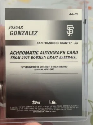 2025 Bowman Chrome Achromatic /250 Auto Josuar Gonzalez back