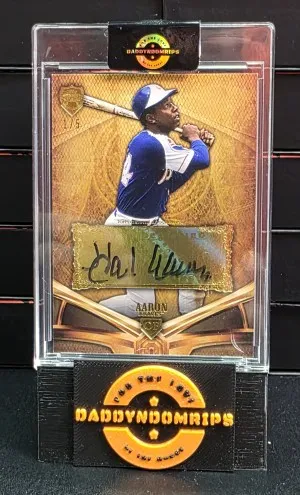 2013 Topps Supreme Hank Aaron Auto Gold 1/5 front