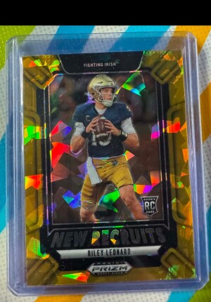 Riley Leonard- 2025 Prizm Draft Picks : Gold Ice front