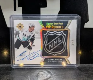 Shane Wright Ultimate Signature Shield Patch Vip Rookies 1 Of 1 front