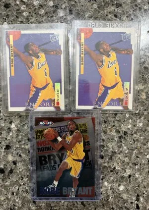 Lot Of 3 Kobe Bryant Cards front