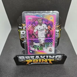 2025 Topps VINI Jr Pink Refractor #133/250 front
