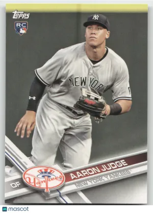 2017 Topps Team Set Aaron Judge #NYY-16 RC front