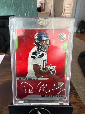 2019 Panini Elements DK Metcalf On Card RC Auto #/25 front
