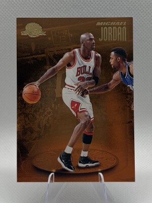 1995-96 Skybox Premium - Hobby Standouts Michael Jordan #SH1 front