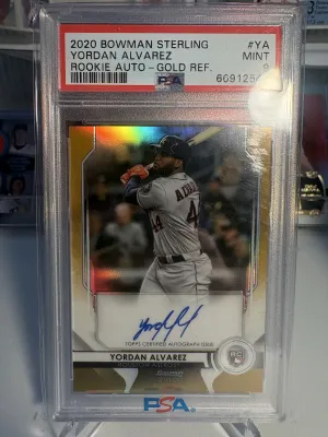 2020 Bowman Sterling Rookie Autographs Yordan Alvarez Rookie Auto-Gold Ref. front