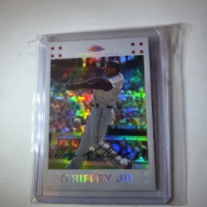 2007 Topps  Chrome Ken Griffey Jr White Refractor /660 front