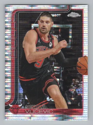 Nikola Vučević 2025-26 Topps Chrome Pulsar Refractor Chicago Bulls