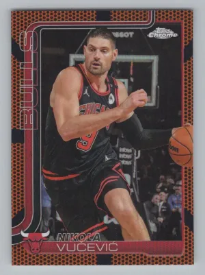 Nikola Vučević 2025-26 Topps Chrome Basketball Refractor Chicago Bulls