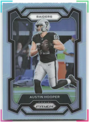 Austin Hooper 2023 Panini Prizm Silver Raiders