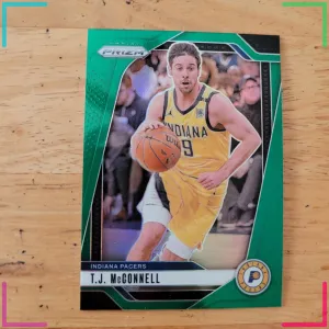 T.J. MCCONNELL 2024-25 Panini Prizm GREEN PRIZMS #191 Indiana Pacers
