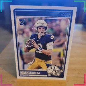 2025 Score - Rookies Riley Leonard #9 (RC)
