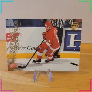 1997-98 Pacific Crown Collection - Vyacheslav Kozlov #267