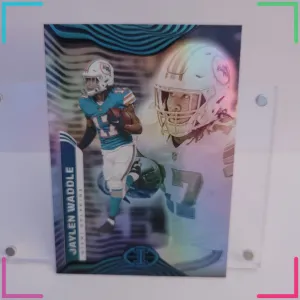 2022 Panini Illusions - Jaylen Waddle #61