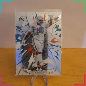 2025 Topps Resurgence Kenneth Grant #156 Rookie RC Miami Dolphins