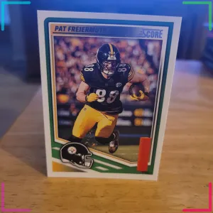 2025 Score Green Border Pat Freiermuth #90 Pittsburgh Steelers