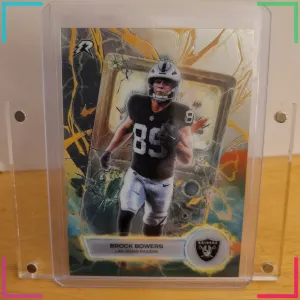 2025 Topps Chrome Resurgence Brock Bowers Voltaic