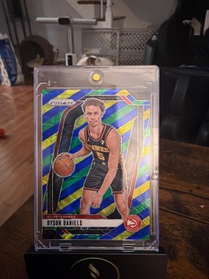2024-25 Panini Prizm #122 Dyson Daniels Prizm Choice Blue Yellow Green