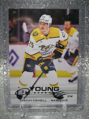 2025-26 Upper Deck Series 1 HOLIDAY Young Guns Card For Joakim Kemell.