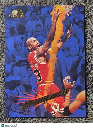 1995 SkyBox Premium #15 Michael Jordan Fire Shot on Fire