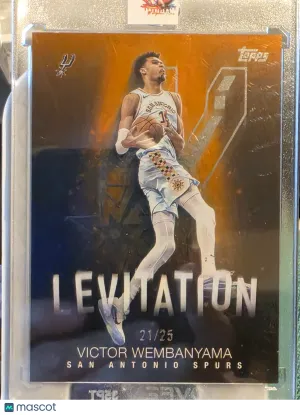 2023 Bowman University Chrome Basketball Levitation Victor Wembanyama Orange Refractor /25 Short Print Mint Parallel/Var