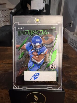 2025 Pro Set Pure Instincts #PI-AJ2 Ashton Jeanty Pure Star Dust Green #/5