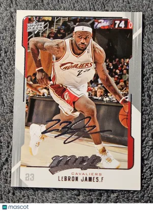 2008 Upper Deck MVP #28 LeBron James Silver Script