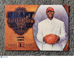 2008 Fleer Hot Prospects #102 LeBron James Blue