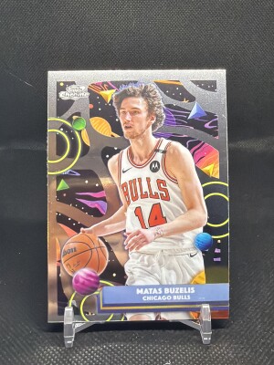 2026 Topps Cosmic Chrome Matas Buzelis