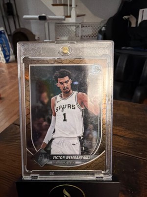 2025-26 Bowman #BCV-143 Victor Wembanyama Chrome Reptilian Refractor