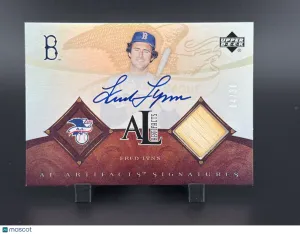 2005 Upper Deck Artifacts Fred Lynn #AL-FL /30 Game-Used Bat