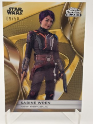 2025 Topps Star Wars Smugglers Outpost Sabine Wren Gold Refractor 09/50 CB-18