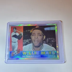 1997 Topps Willie Mays 1960 Topps Reprint Refractor