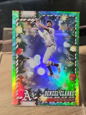 2026 Topps Holiday Green Holly Foil Denzel Clarke